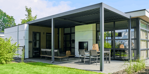 Pinela: Aluminium Louvered Roof