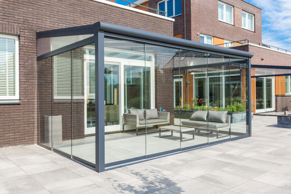 Pinela: Aluminium Louvered Roof