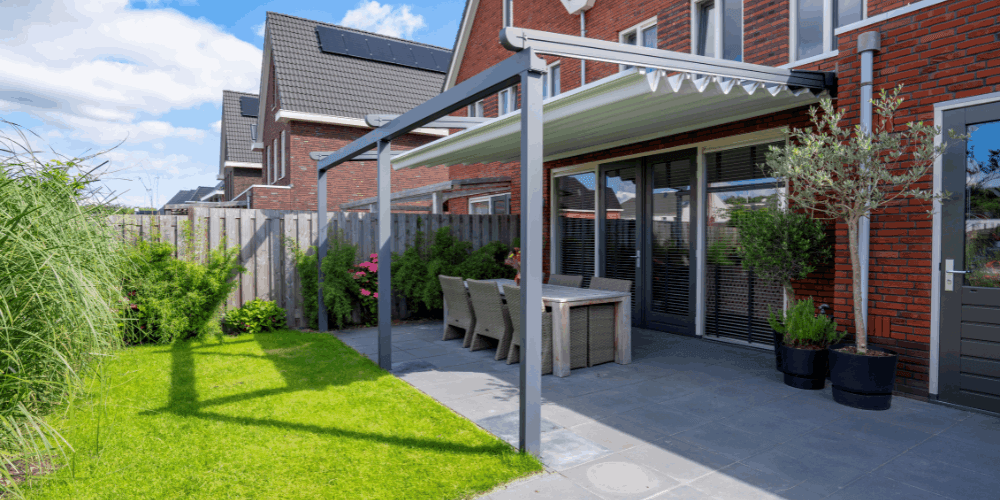 Verdeca: Folding roof with aluminium frame